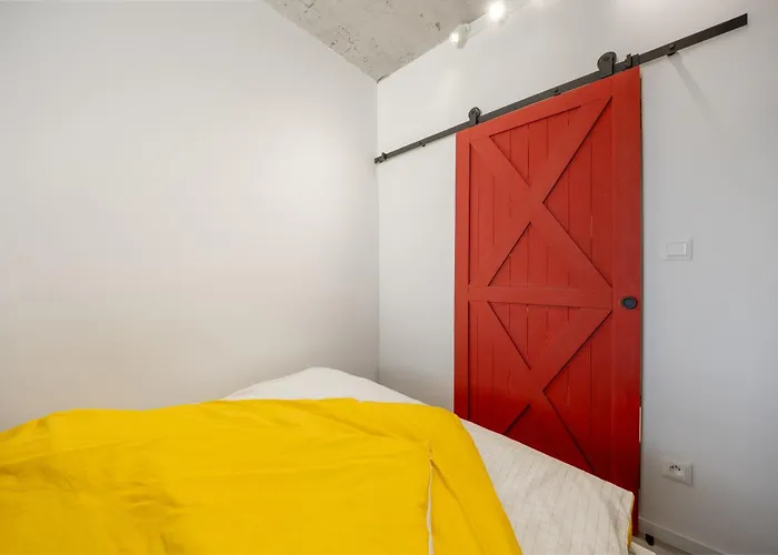 With A Private Balcony Appartement *